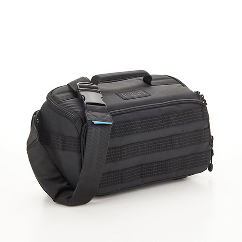 【納期目安：１週間】テンバ 【送料無料】V637-762 Axis v2 6L Sling Bag Black ブラック (V637762)